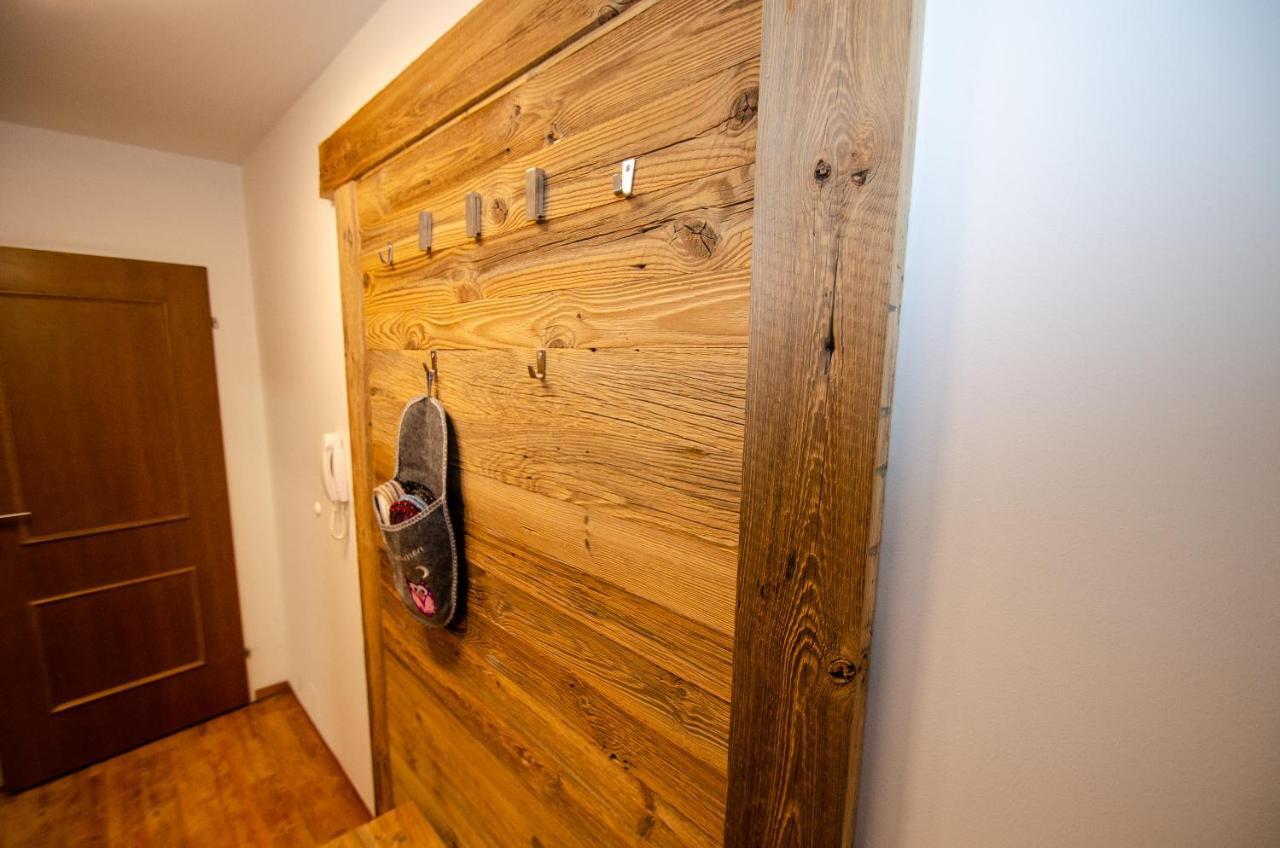 Penthouse Eightyone By All In One Apartments Kaprun Bagian luar foto